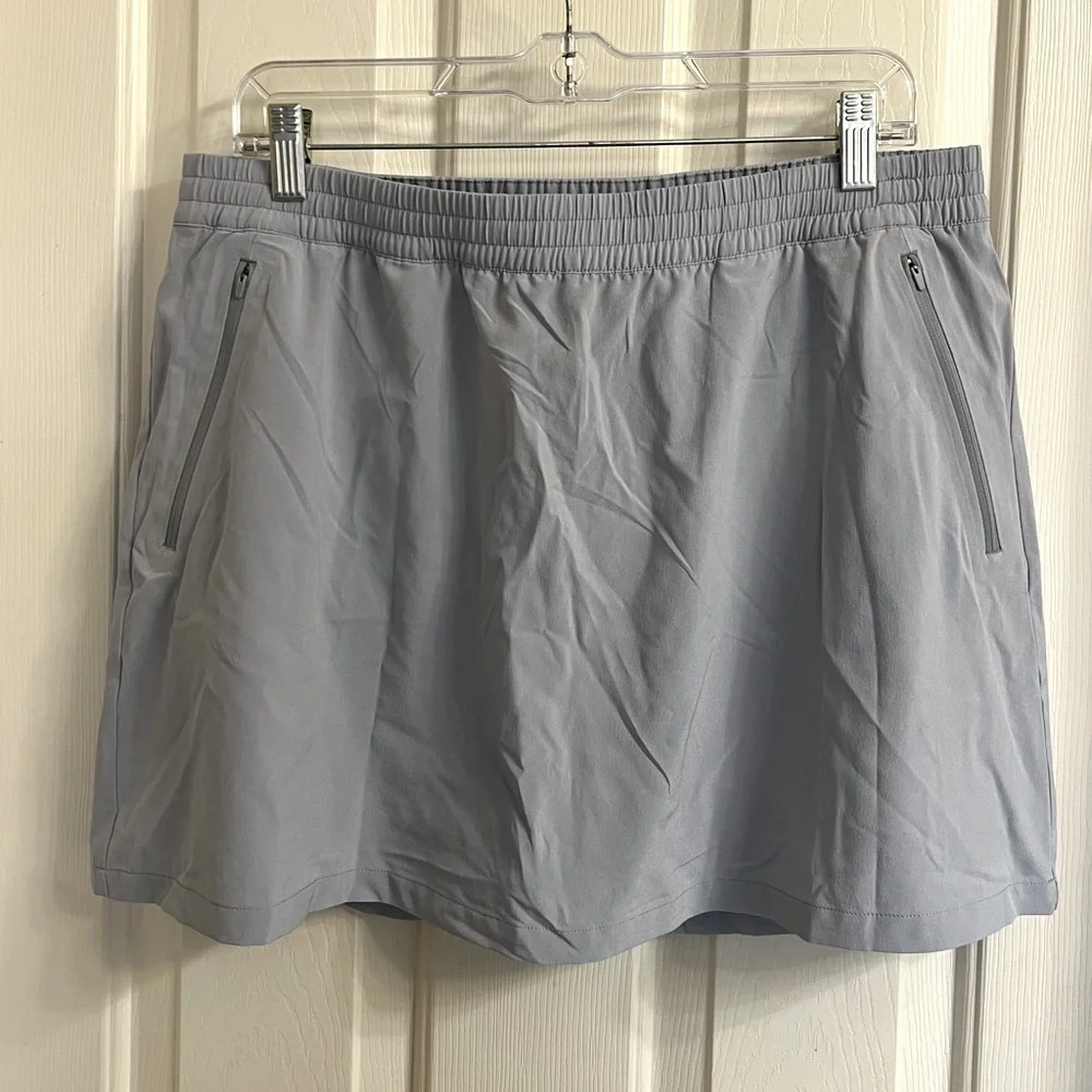 Outdoor Voices Zephyr 3" Skort Size XL - Picture 3 of 9